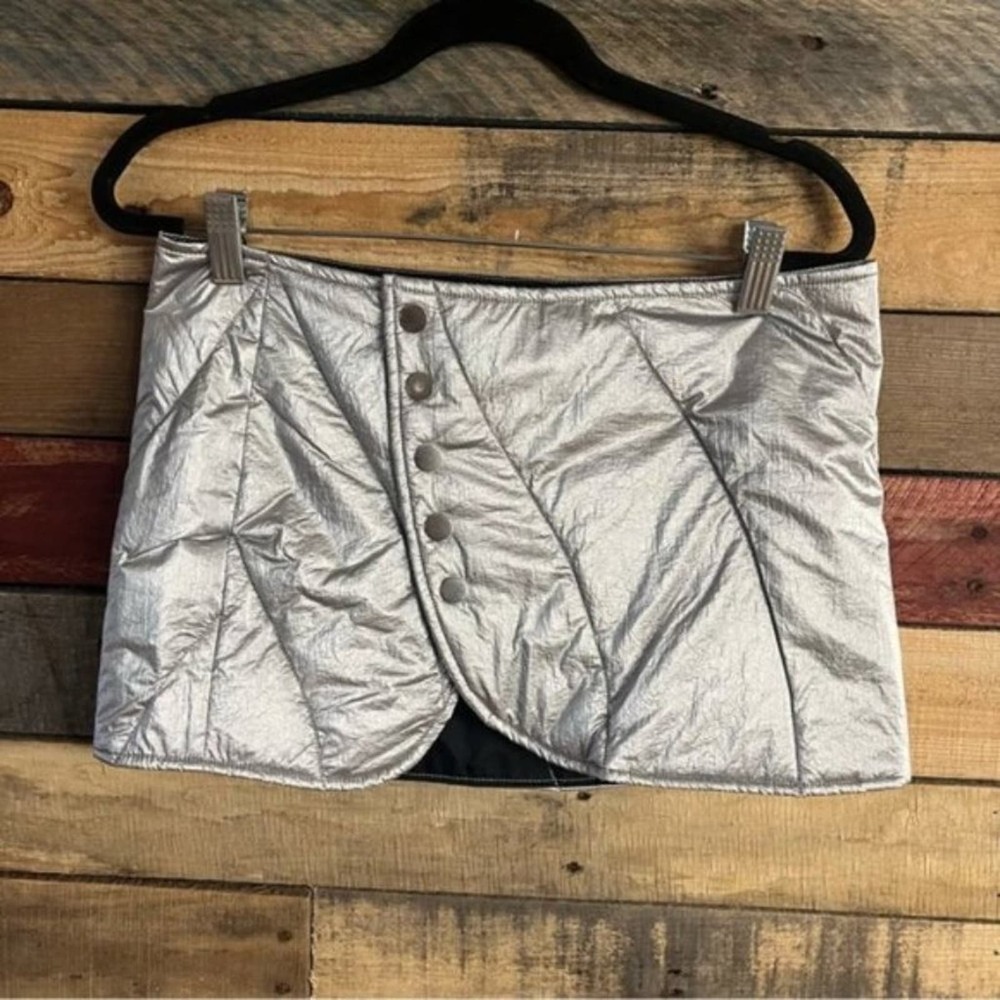 BDG Silver Metallic Puffer Skirt Size Small